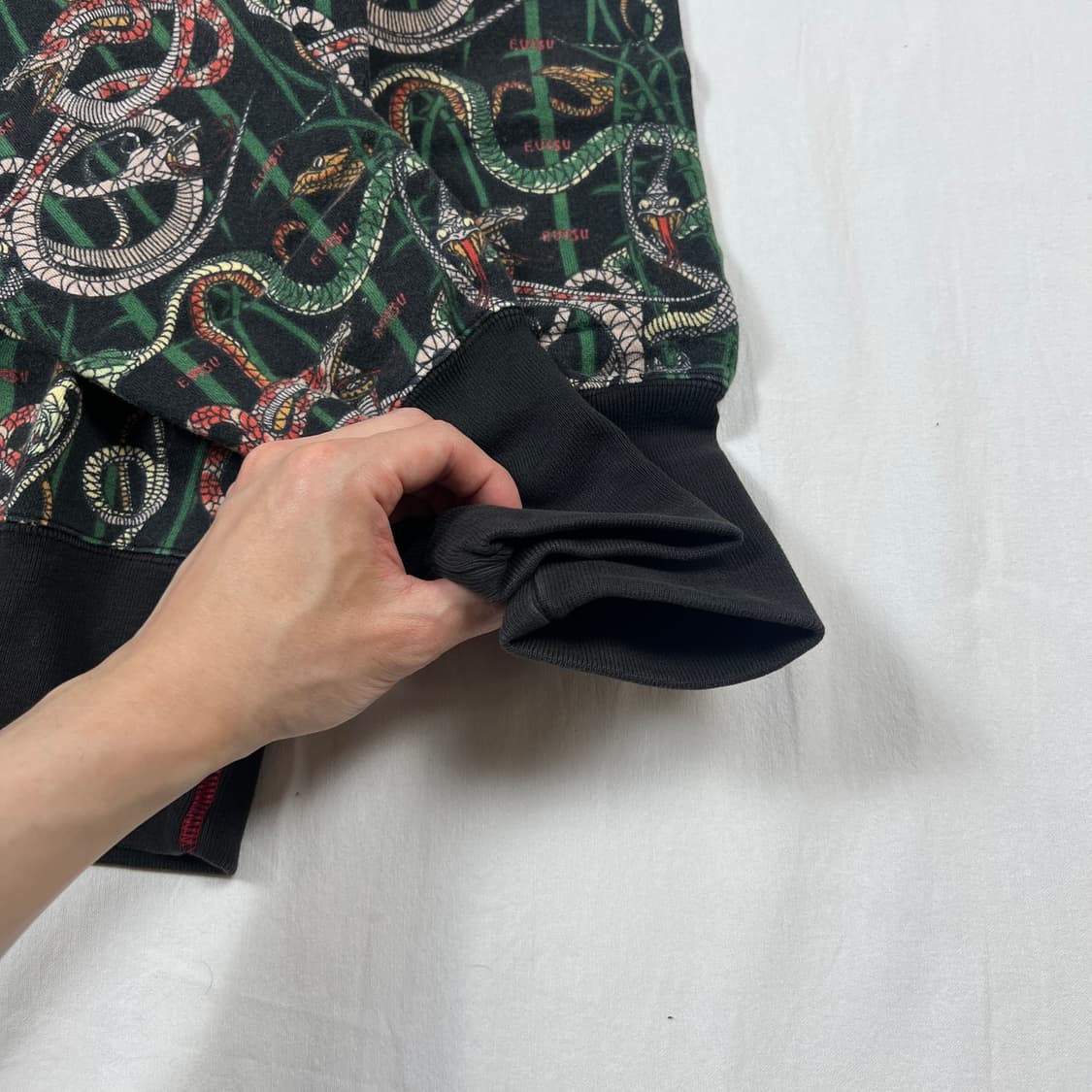 90‘s 에비수 Evisu 스네이크 뱀 풀프린트 맨투맨 상품이미지4