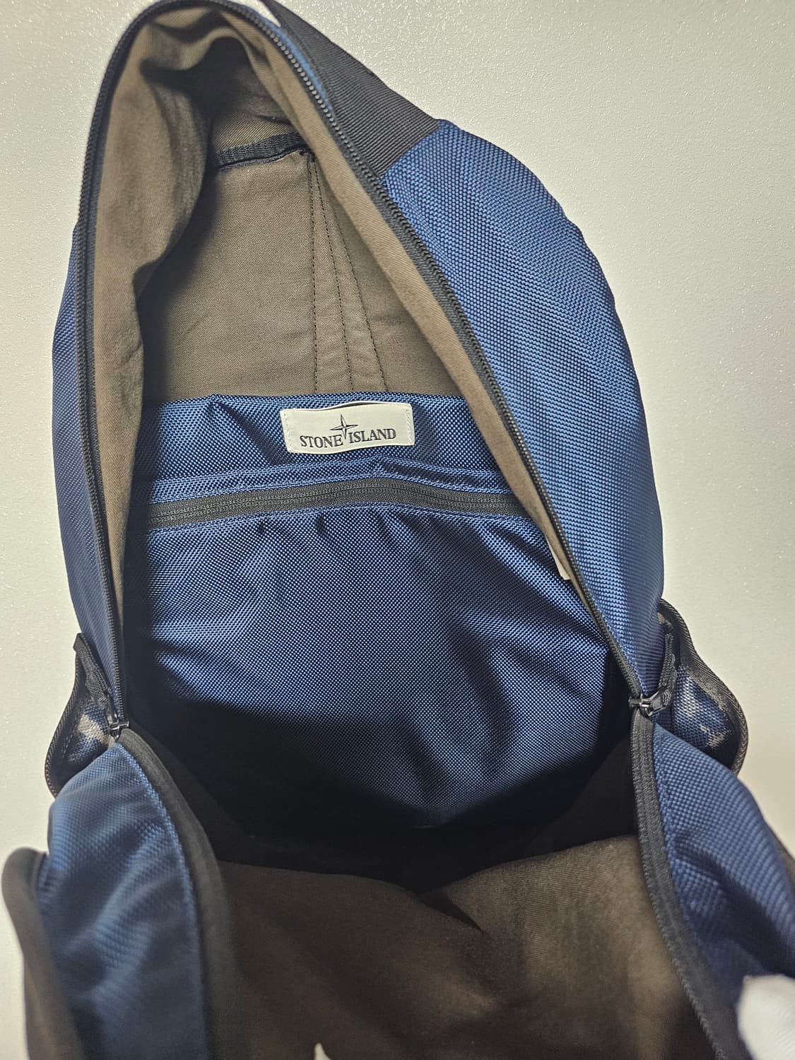 스톤아일랜드 백팩 상품이미지5