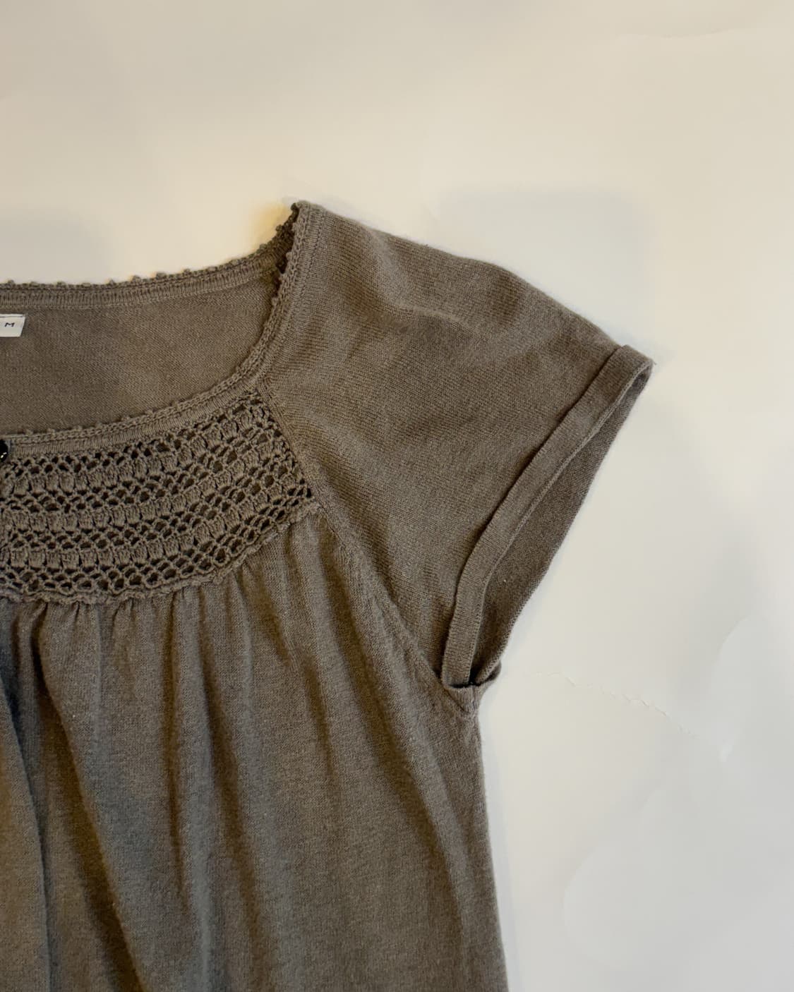 Brown Crochet Accent Sleeve T-shirt 상품이미지2
