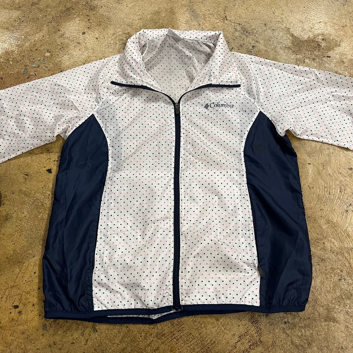 컬럼비아 화이트 블랙 핑크 도트 바람막이  상품이미지3