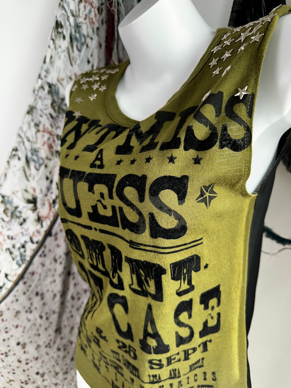 Y2k 카키 스터드 프린팅 슬리브리스 상품이미지5