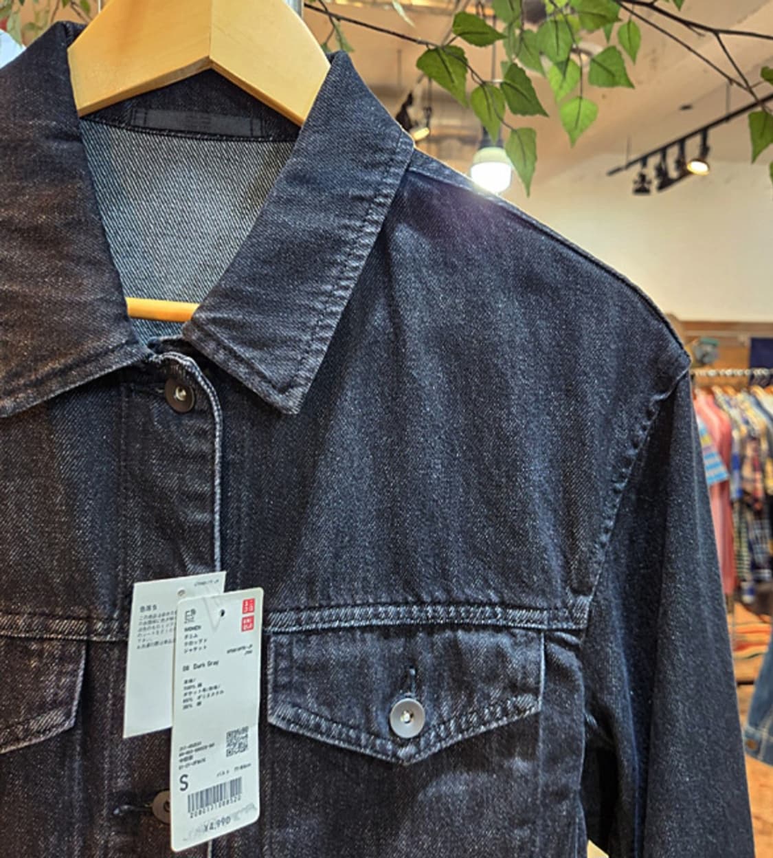 새제품 UNIQLO 유니클로 흑청 크롭 데님 자켓 상품이미지3