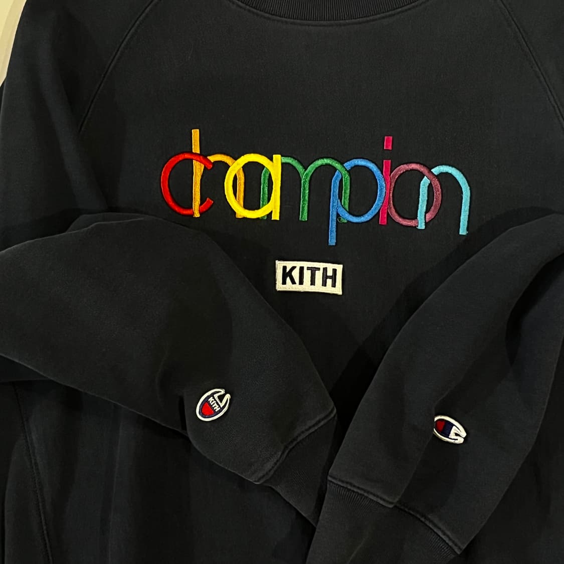 챔피온 x 키스 리버스위브 콜라보 네이비 스웻셔츠 상품이미지3