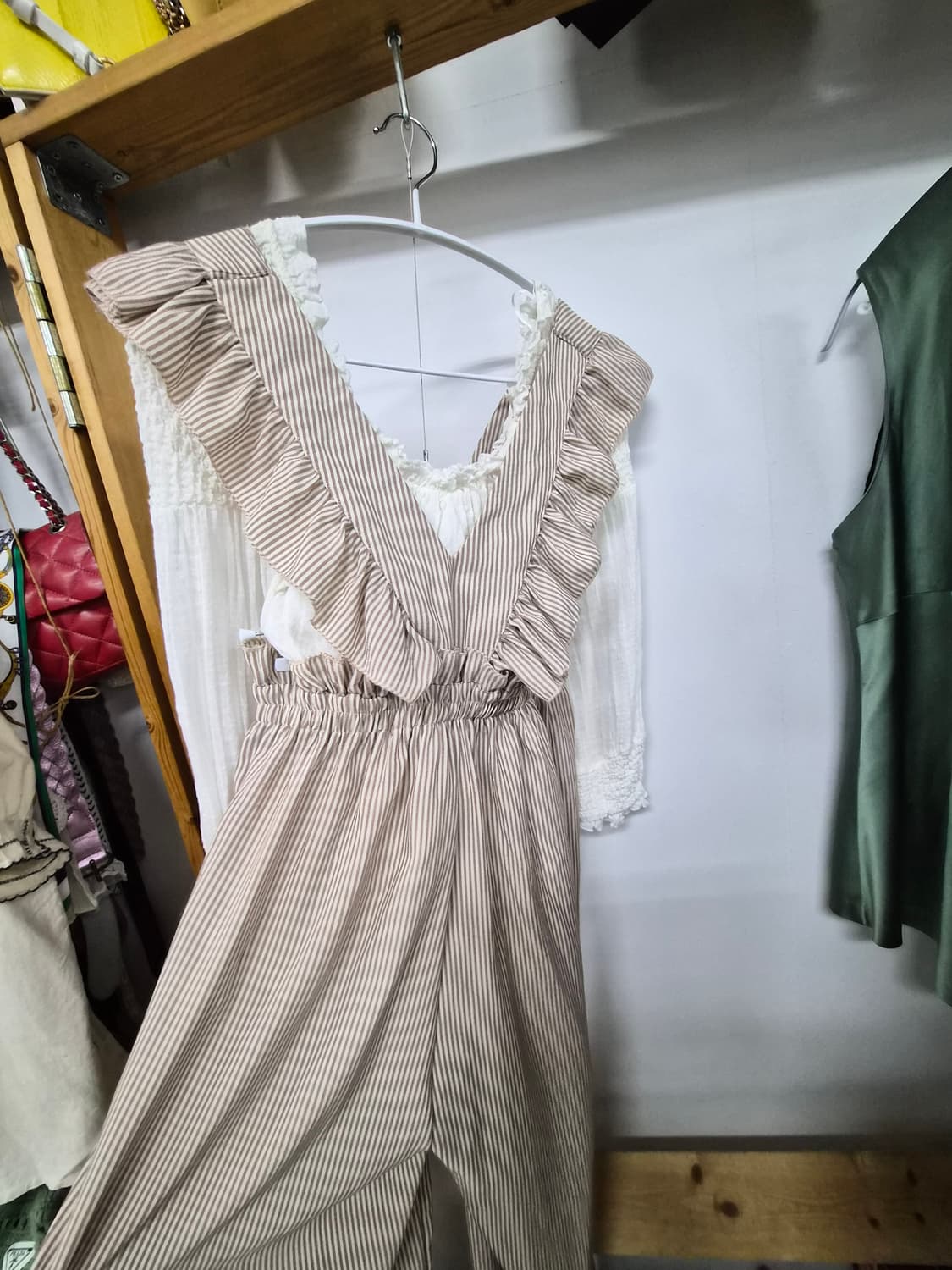 랩 프릴 점프수트.자라 에스닉 프릴 블라우스 상품이미지2