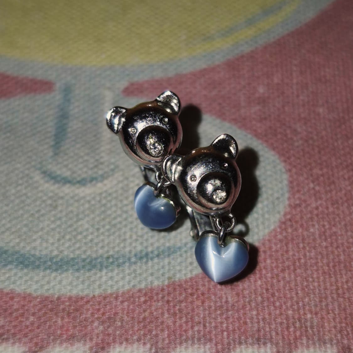 90s 꾸레쥬 테디베어 하트 캣츠아이 이어클립 상품이미지5