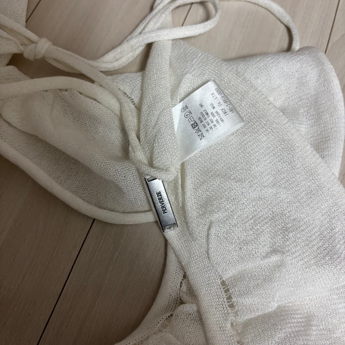 퍼버즈 러플 스트링 니트 상품이미지6