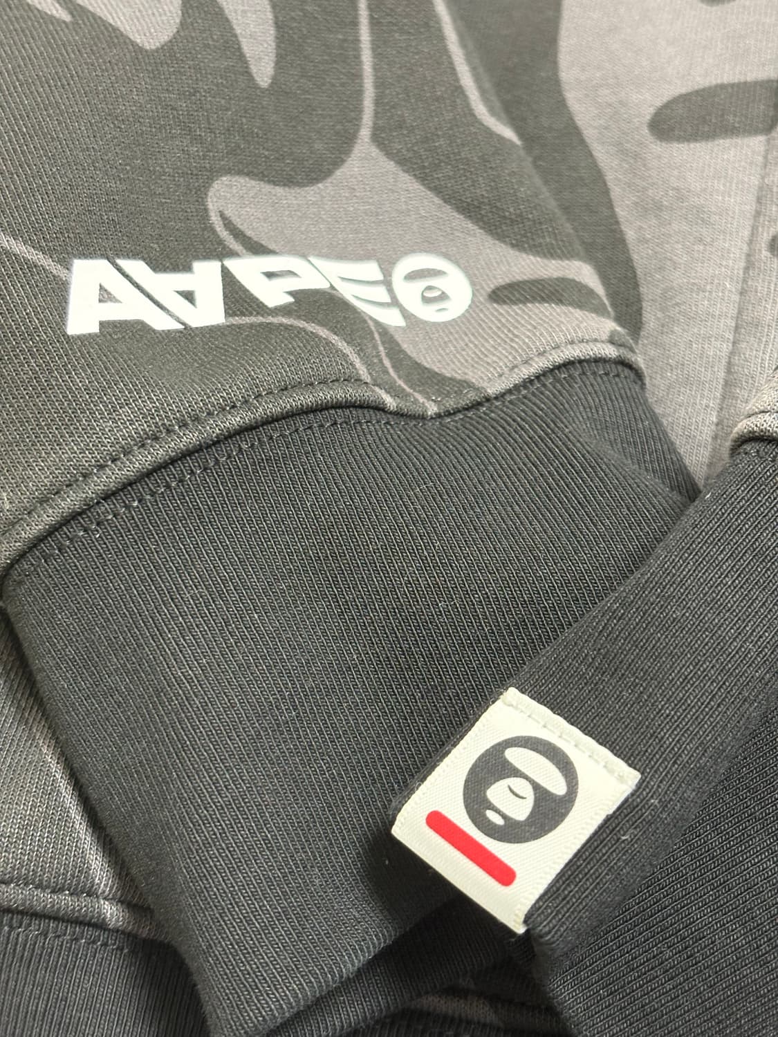 AAPE 에이프 후드집업 상품이미지2