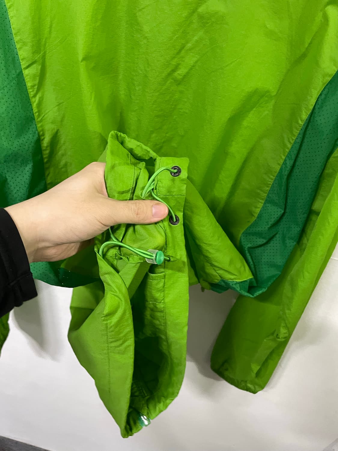 아식스 고프코어 바람막이 초경량 윈드러너 자켓 110 사이즈 상품이미지7