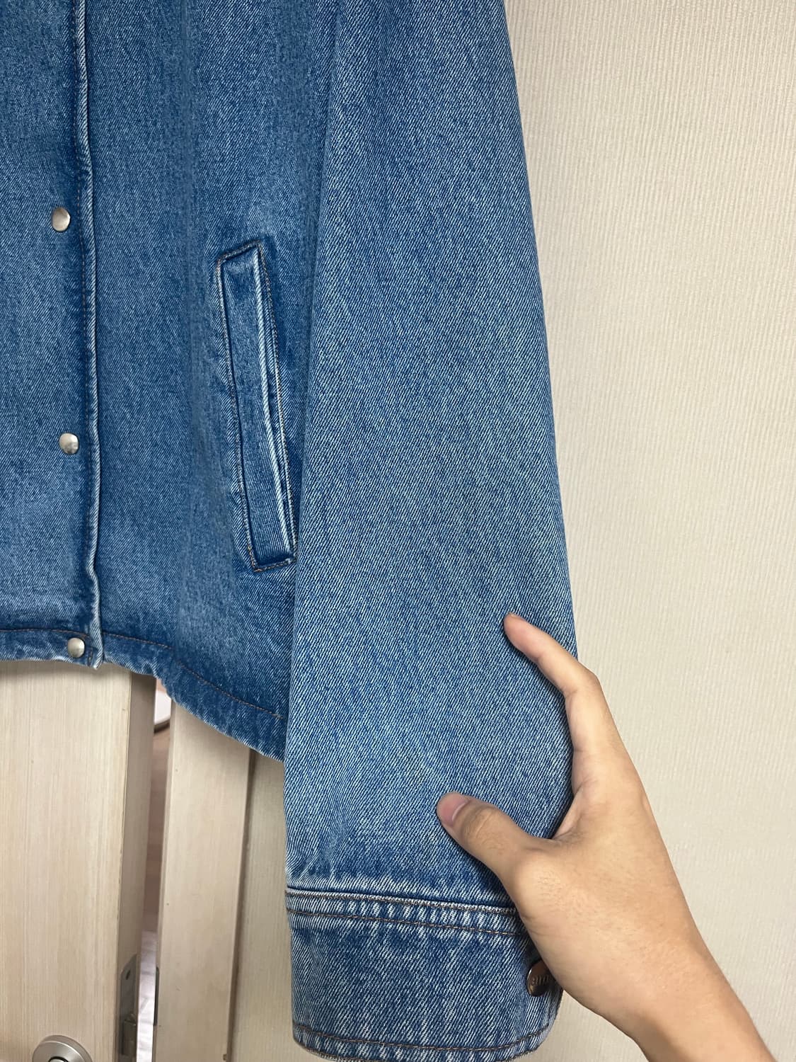 Ami 아미 빈티지 워싱 중청 데님자켓 공홈 한정제품 상품이미지5