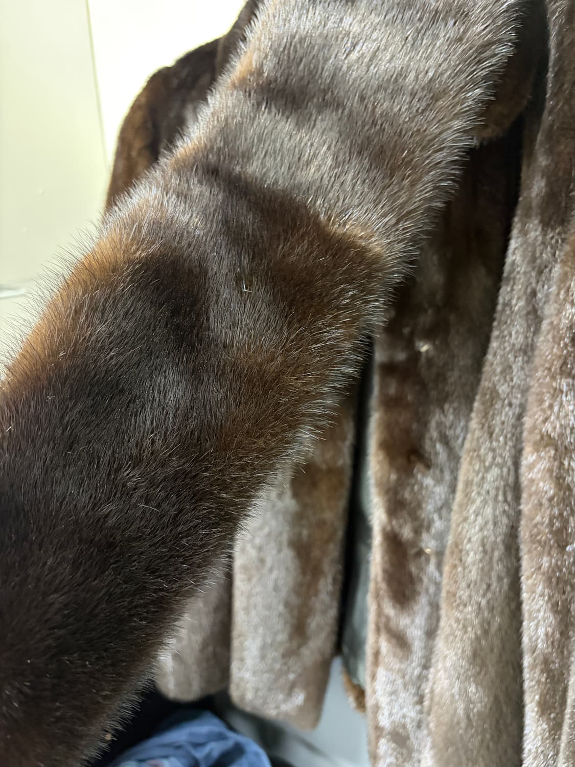 크리스찬 오자르 블랙그라마 밍크모피 코트 상품이미지5