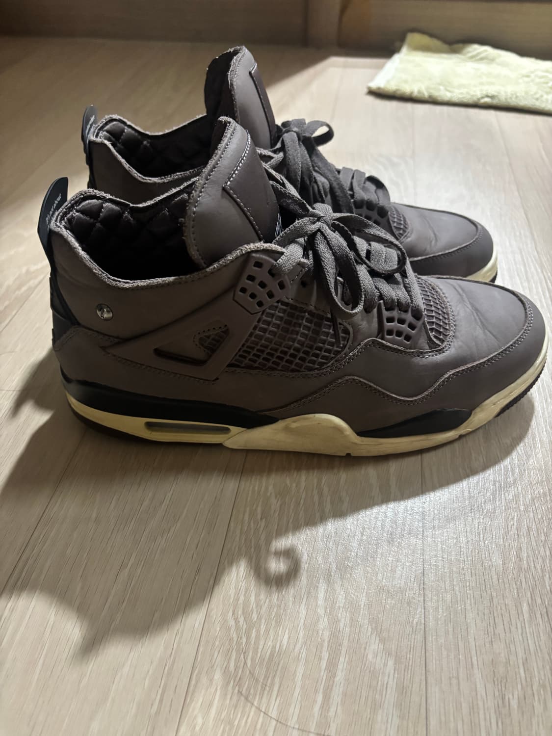 조던 4 x 아 마 마니에르 레트로 바이올렛 오어 상품이미지3