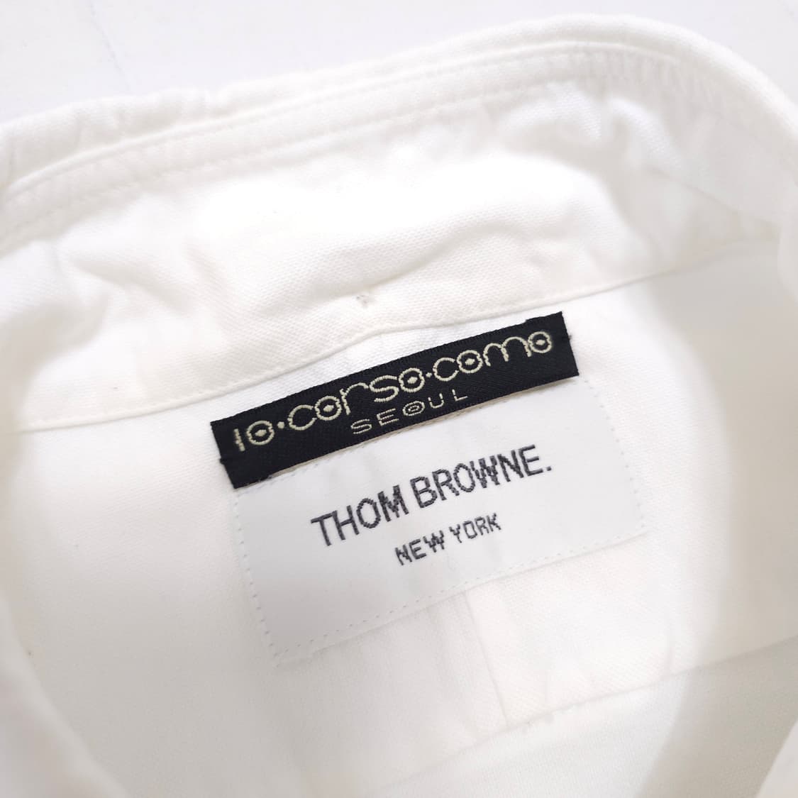 톰브라운 4바 화이트 셔츠 상품이미지3