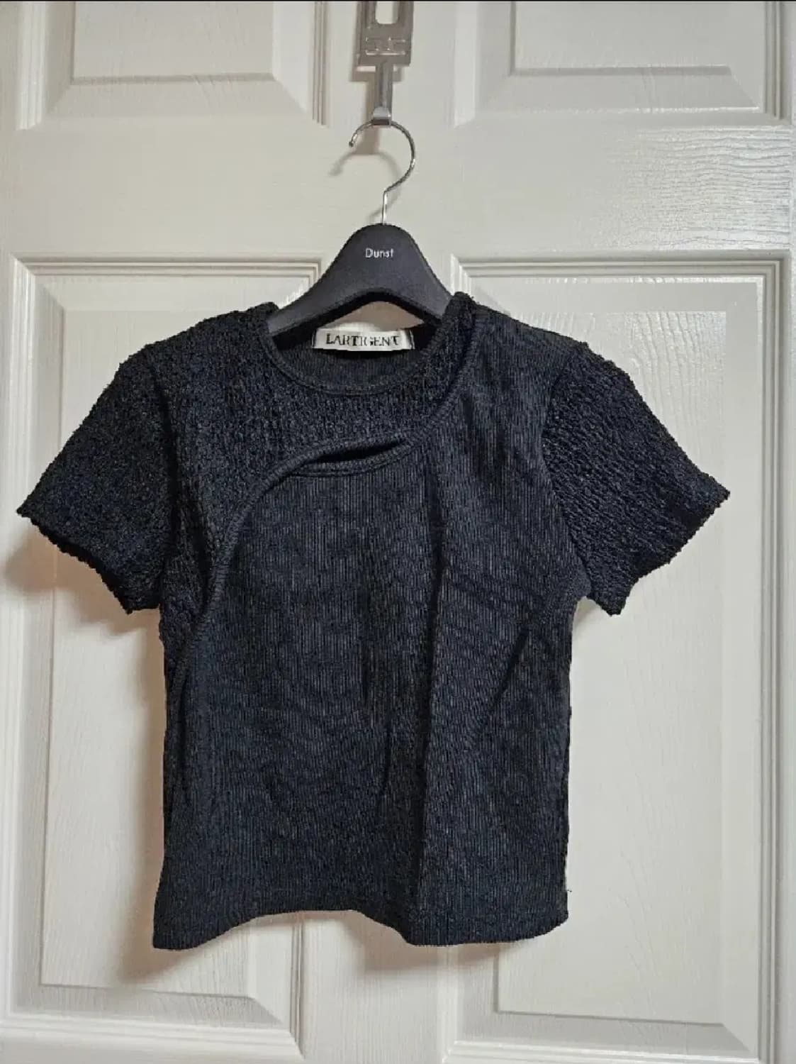 라티젠 컷아웃 반팔티 상품이미지1