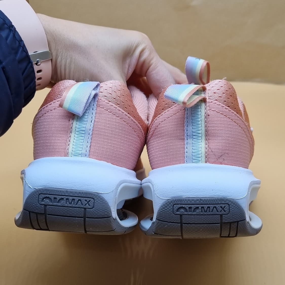 나이키 에어맥스 인터락라이트 여성운동화230. 상품이미지4