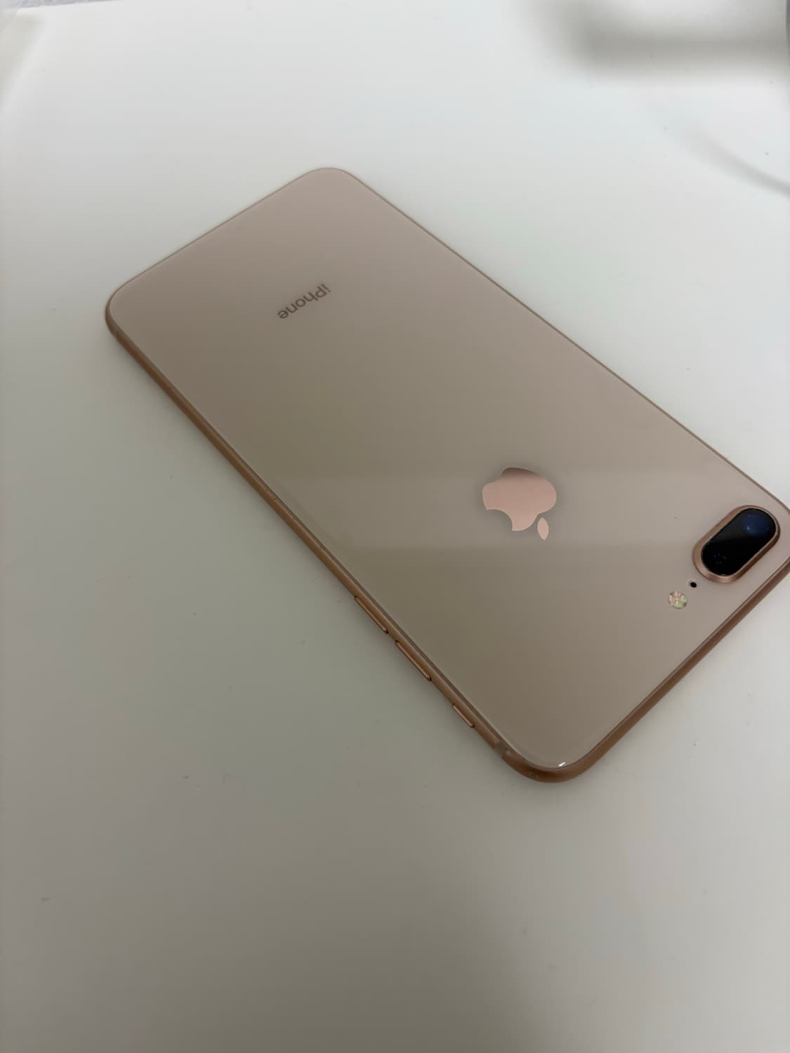 아이폰 8플러스 64GB 상품이미지1