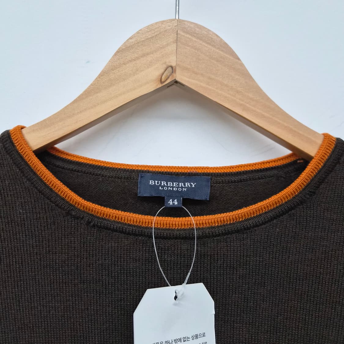 버버리 브라운 라운드넥 니트 여성 XS 상품이미지4