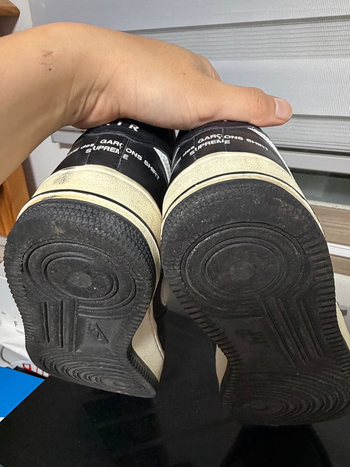 나이키 x 꼼데가르송 셔츠 x 슈프림 에어포스1 로우 275 상품이미지4