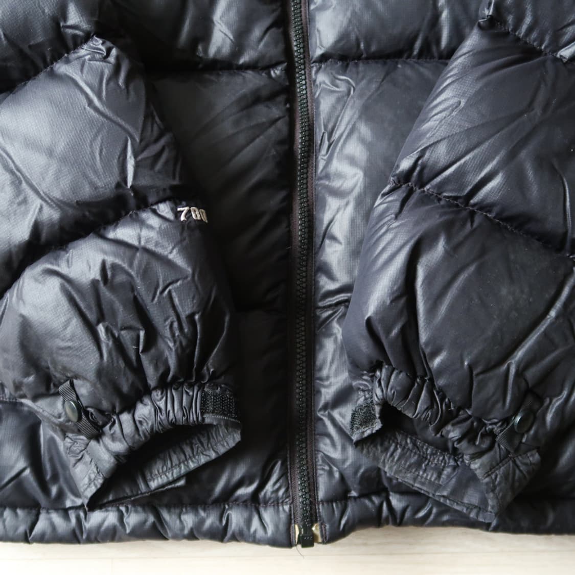 노스페이스 700 눕시 패딩 블랙 XS 상품이미지6