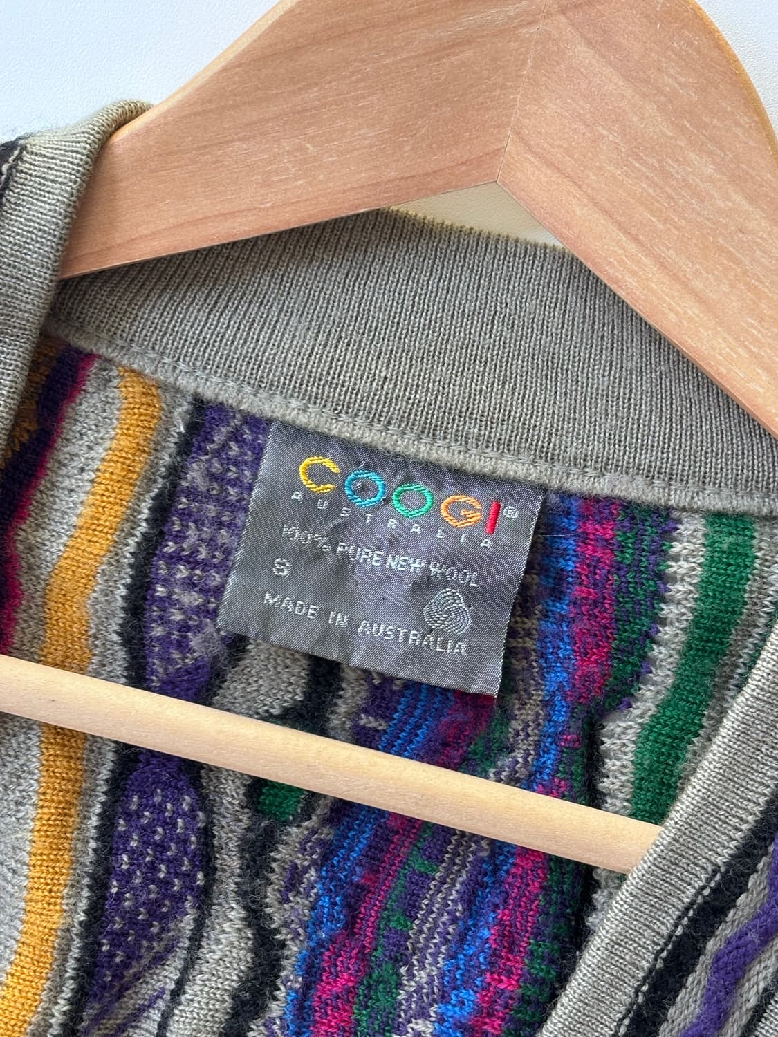 Coogi 쿠지 멀티컬러 케이블 브이넥 니트 가디건 상품이미지4