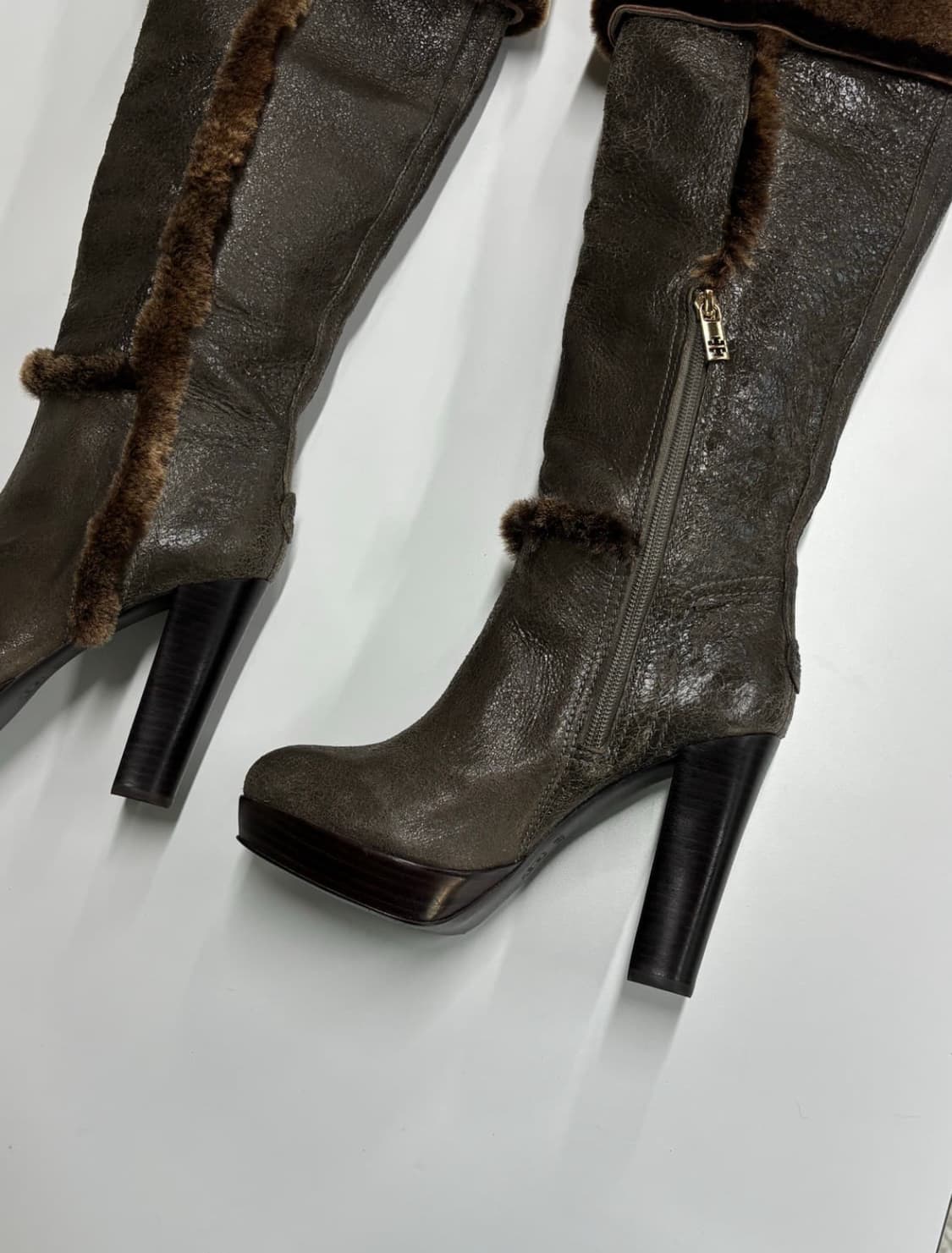 토리버치 시어링 롱부츠 상품이미지8