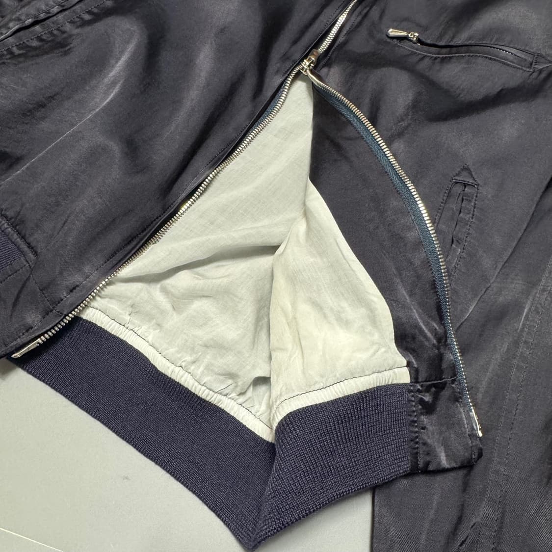 니들스(NEEDLES) 다크퍼플컬러 레이온 혼방 블루종 자켓 상품이미지7