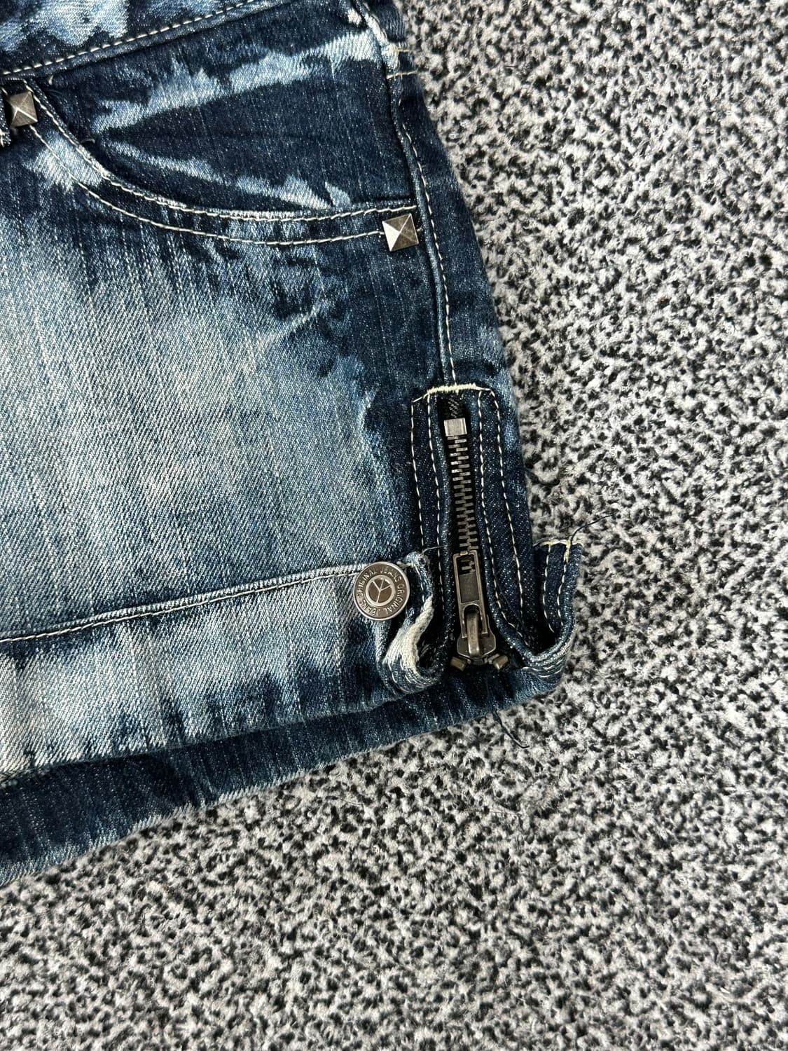 지퍼 로우라이즈 숏 데님 팬츠 상품이미지3