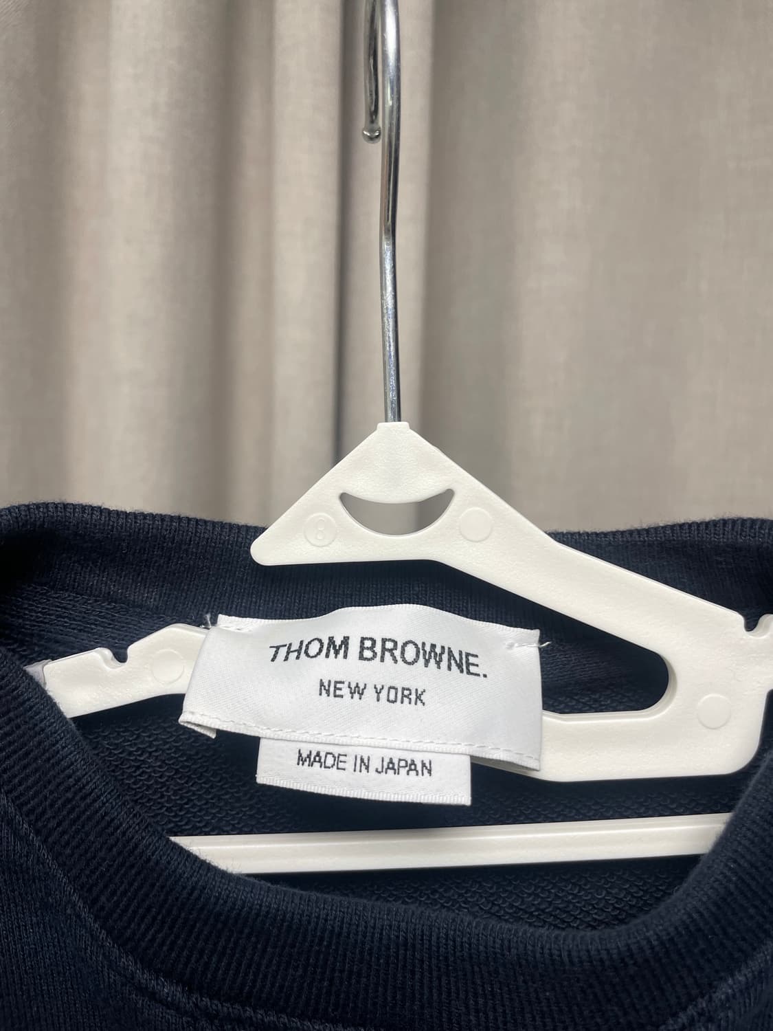 [38]  톰브라운 삼선 네이비 맨투맨 상품이미지4