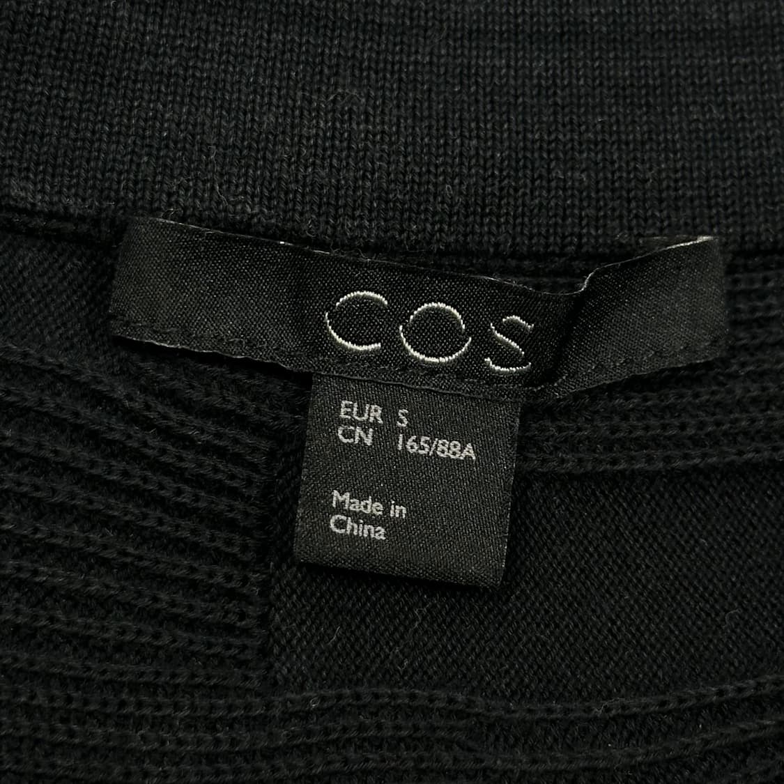 cos 코스 블랙 크루넥 반팔 니트 (S) 상품이미지4