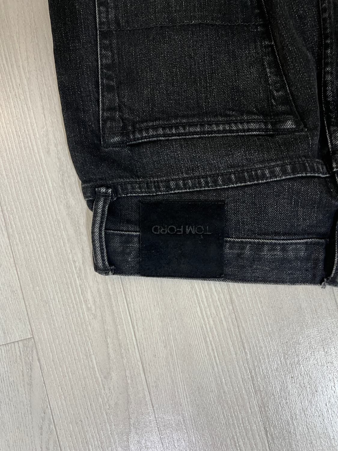 톰포드 TFD001 블랙진 슬림핏 30사이즈 상품이미지4