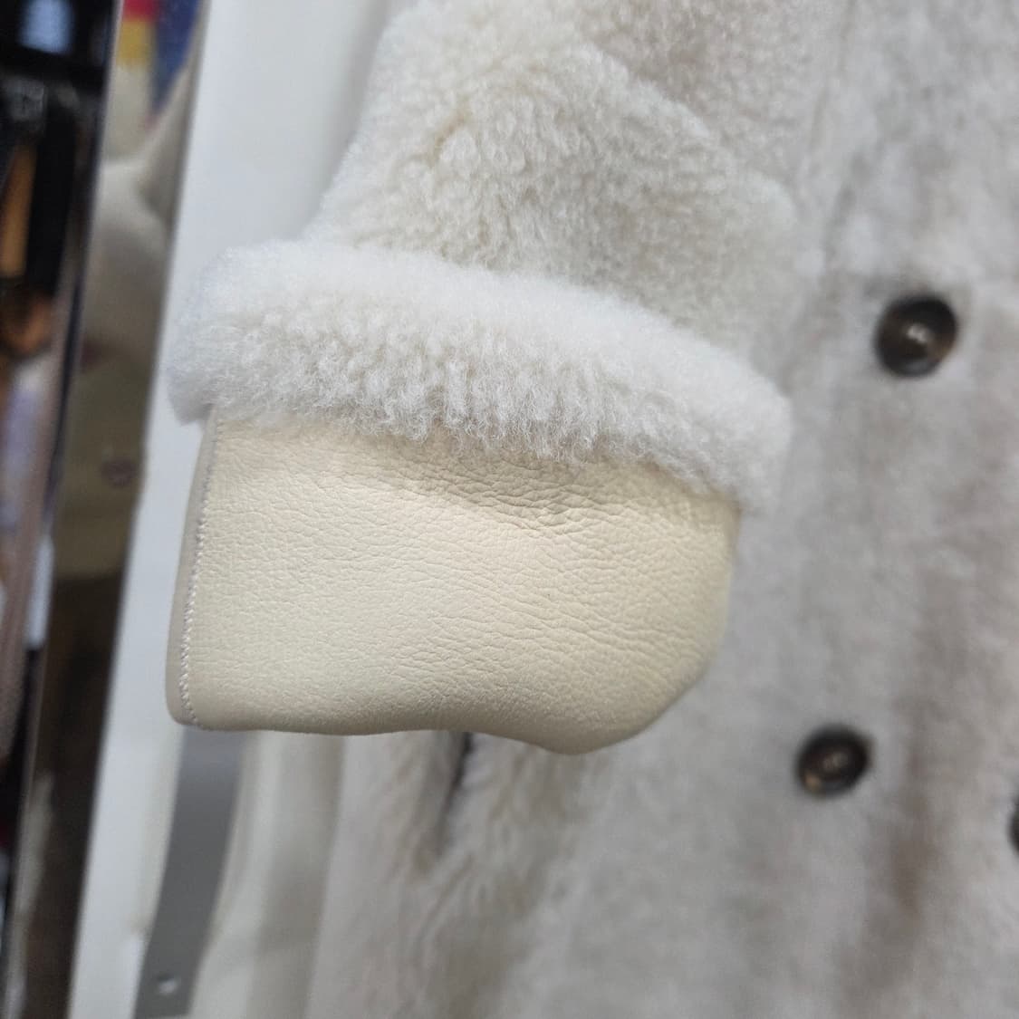 브루넬로 쿠치넬리 시어링 롱 무스탕 남,녀.공용 상품이미지4