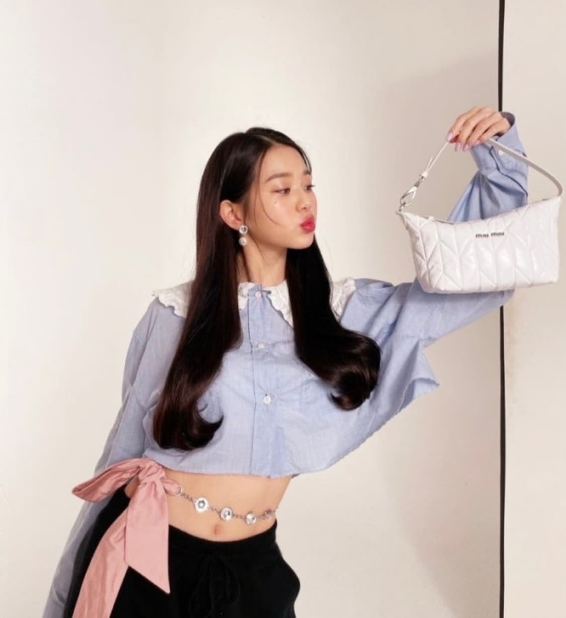 (정품)미우미우 스피릿 마테라쎄 시레 미니백 화이트 가방 상품이미지9