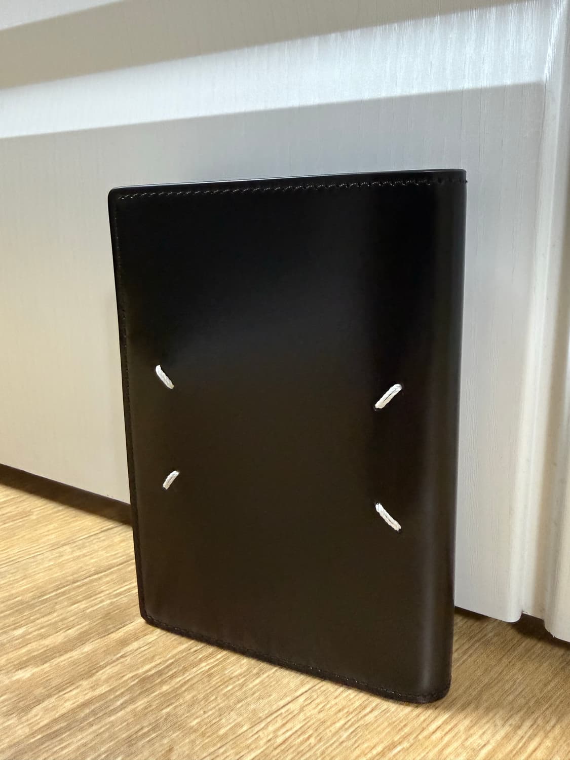 메종 마르지엘라 스티치 여권 케이스 (블랙) 상품이미지1