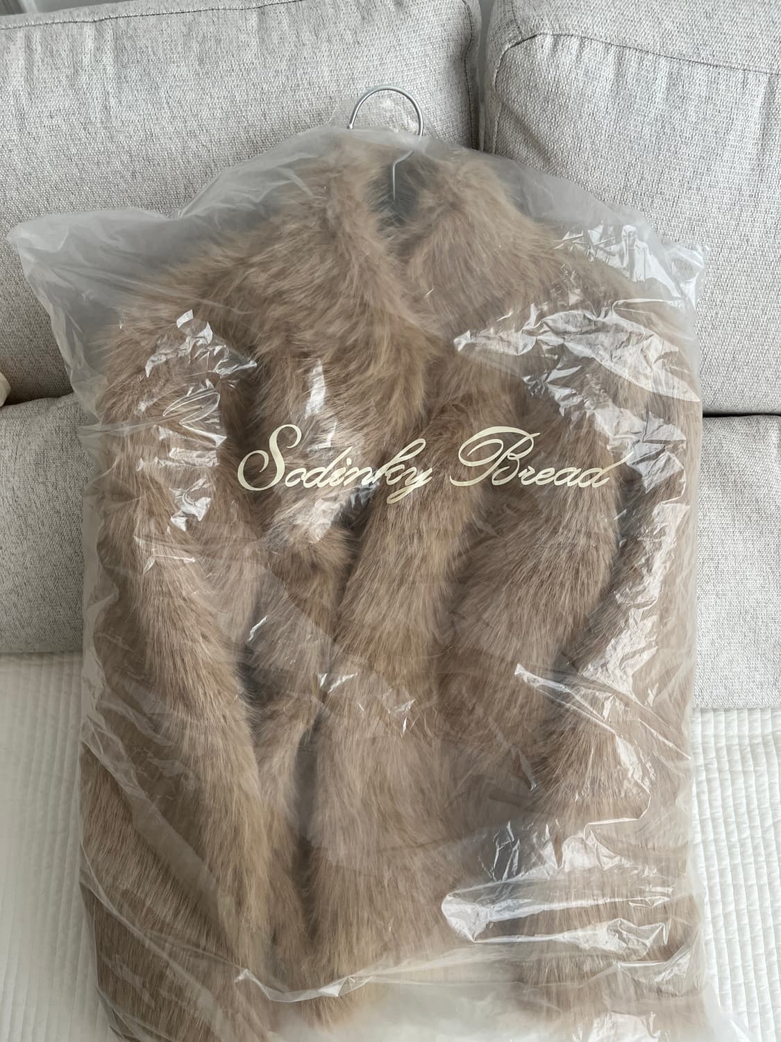 새상품)쏘딩키브레드 퍼자켓 상품이미지4