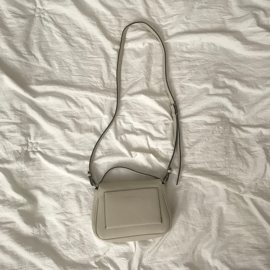캘빈클라인 크로스백 상품이미지2