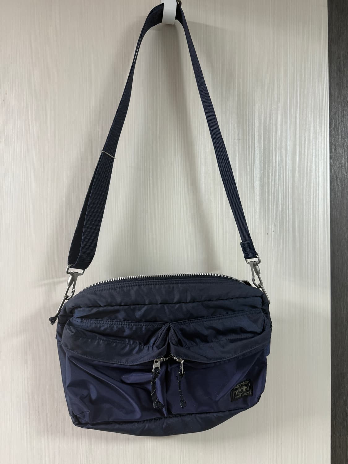 요시다포터 포스 숄더백 s 네이비 상품이미지1