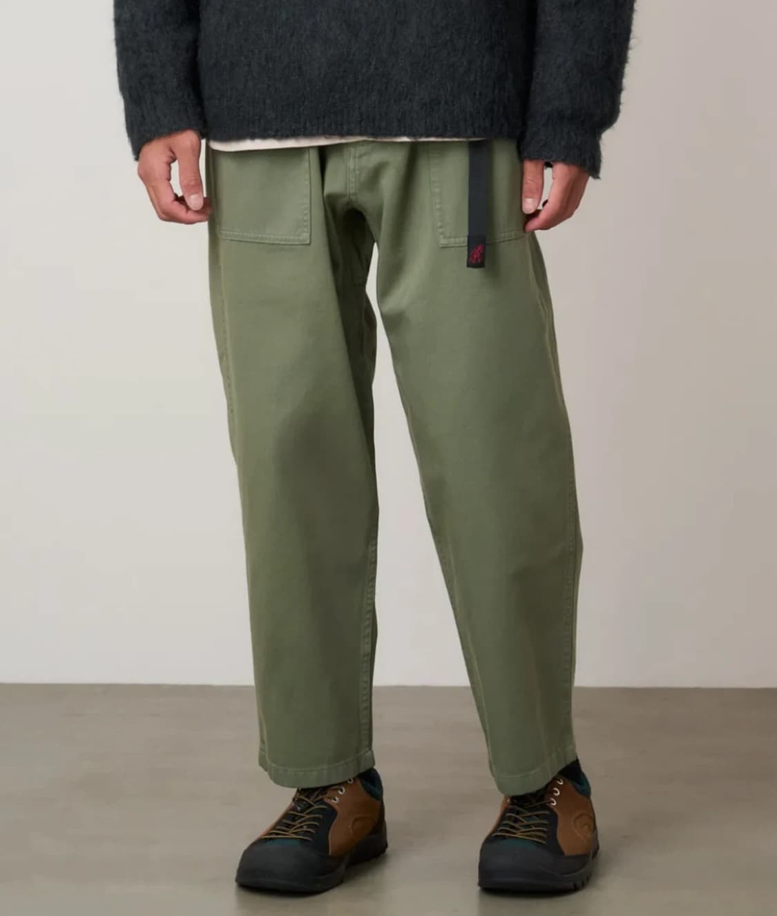 그라미치 루즈테이퍼드 L 카키 올리브 상품이미지1