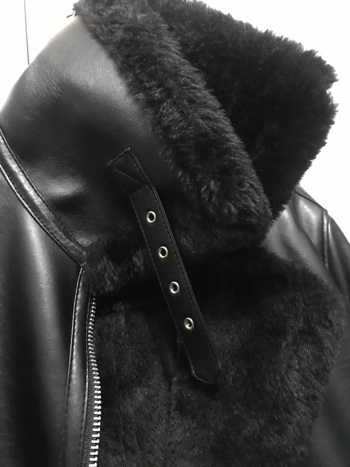 스페로네 우먼 페이크 B3 오버핏 무스탕 자켓 우먼 블랙 상품이미지5