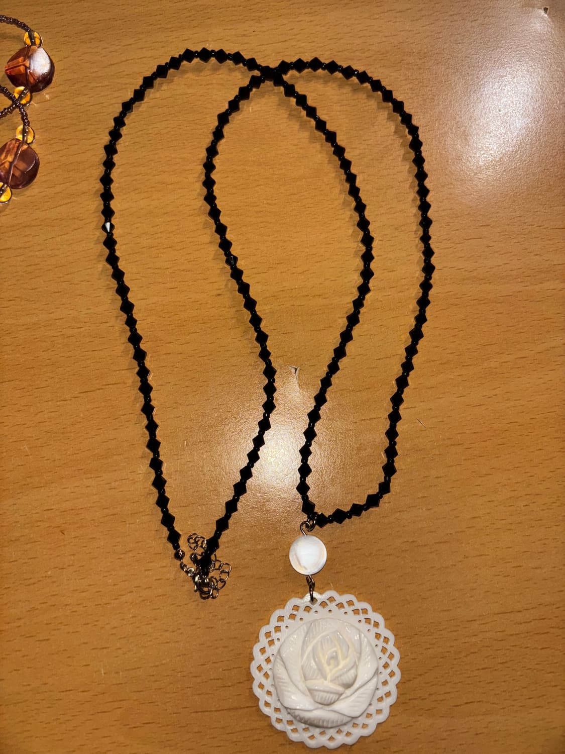 Vintage Cow-bone necklace 상품이미지1