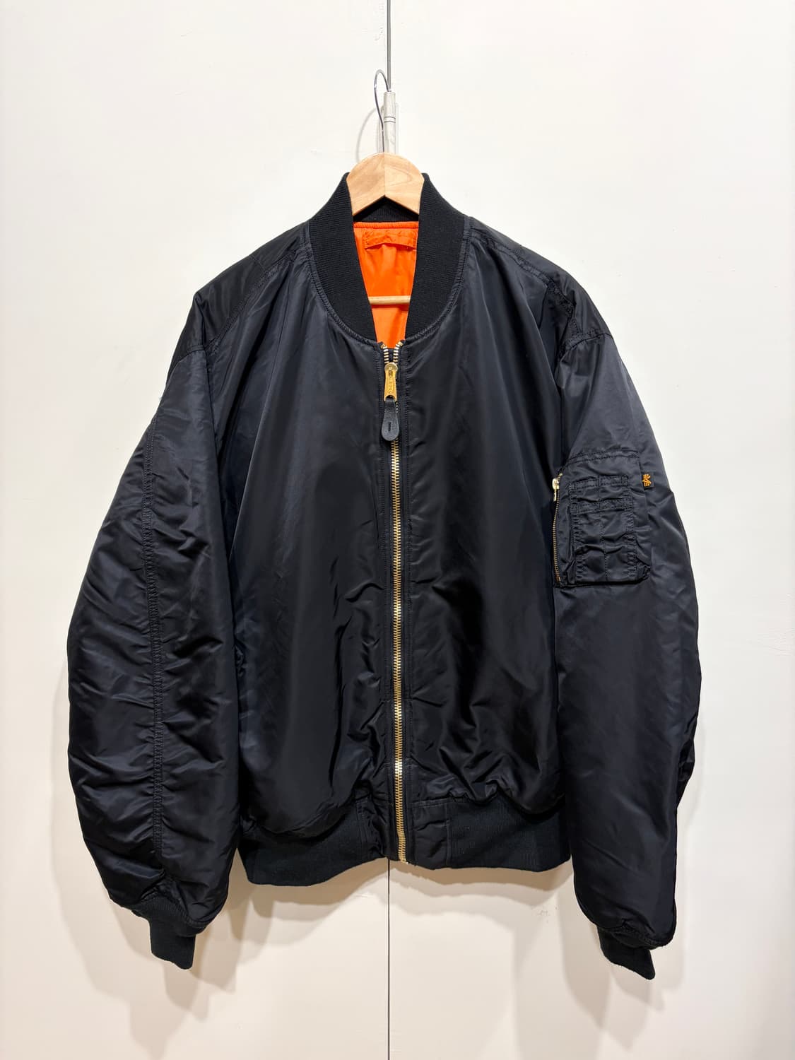 알파 인더스트리 MA-1 플라이트 자켓 상품이미지2