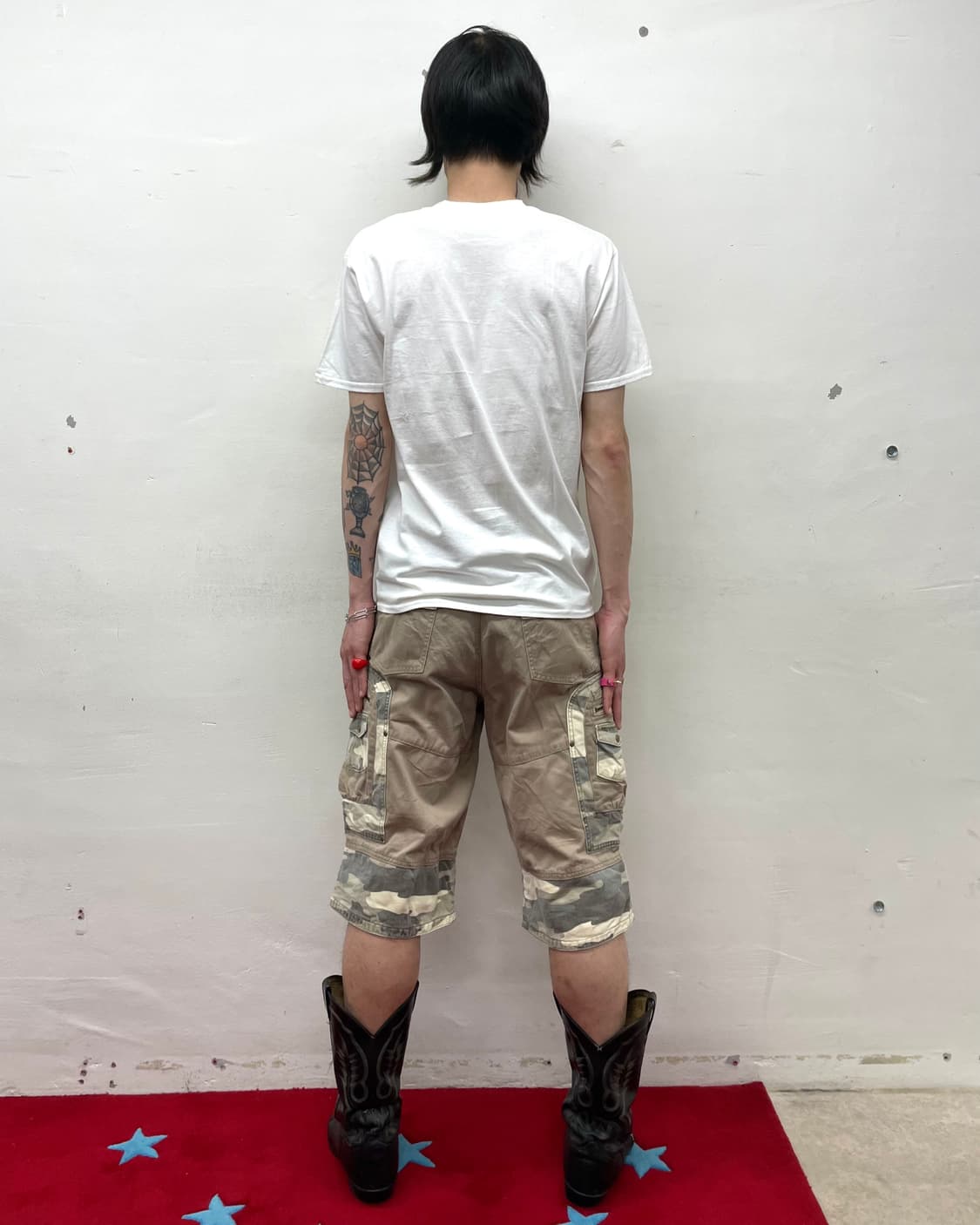 It's an alien. A Japanese T-shirt 상품이미지3