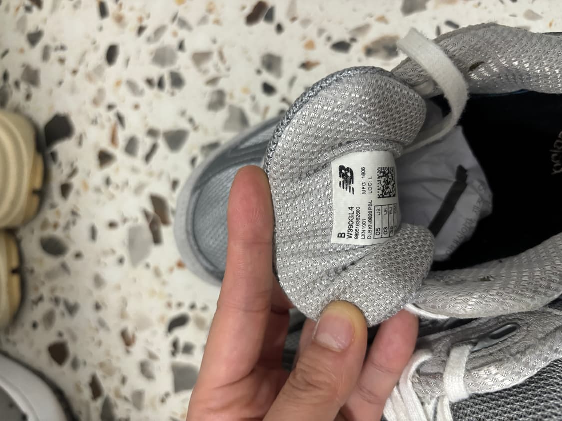 뉴발란스 990v4 회색 운동화 220 상품이미지4