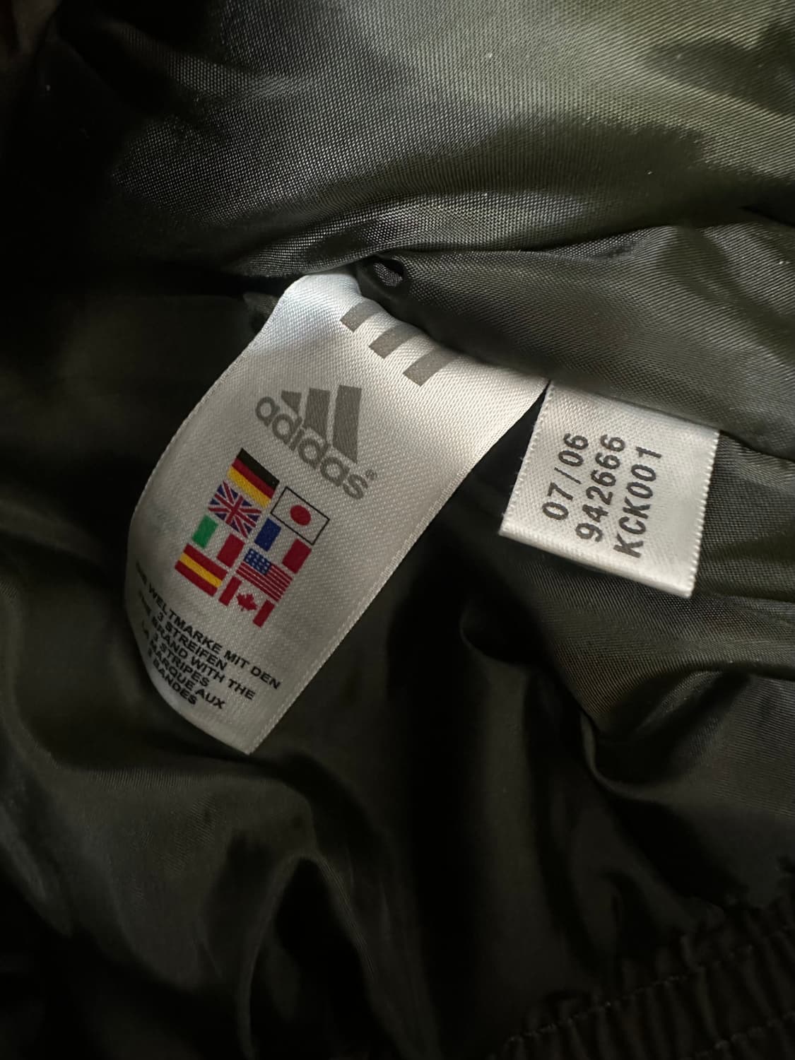 아디다스 y2k 카키 후드 점퍼 상품이미지5