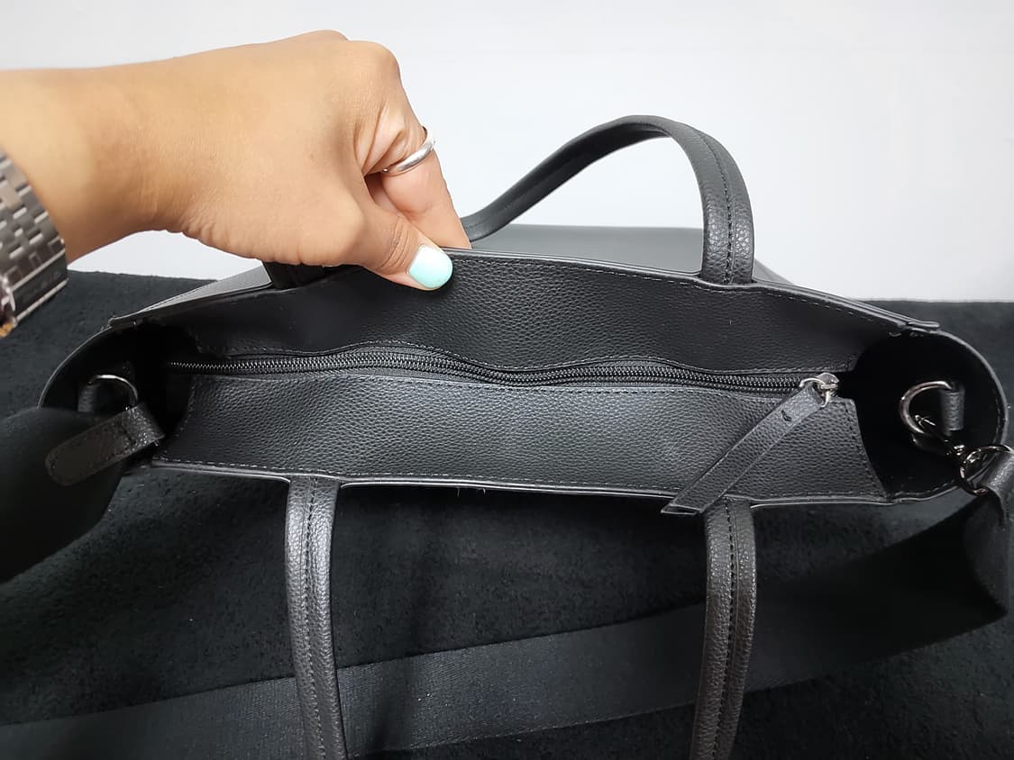 질스튜어트 블랙 숄더겸 크로스백 상품이미지4