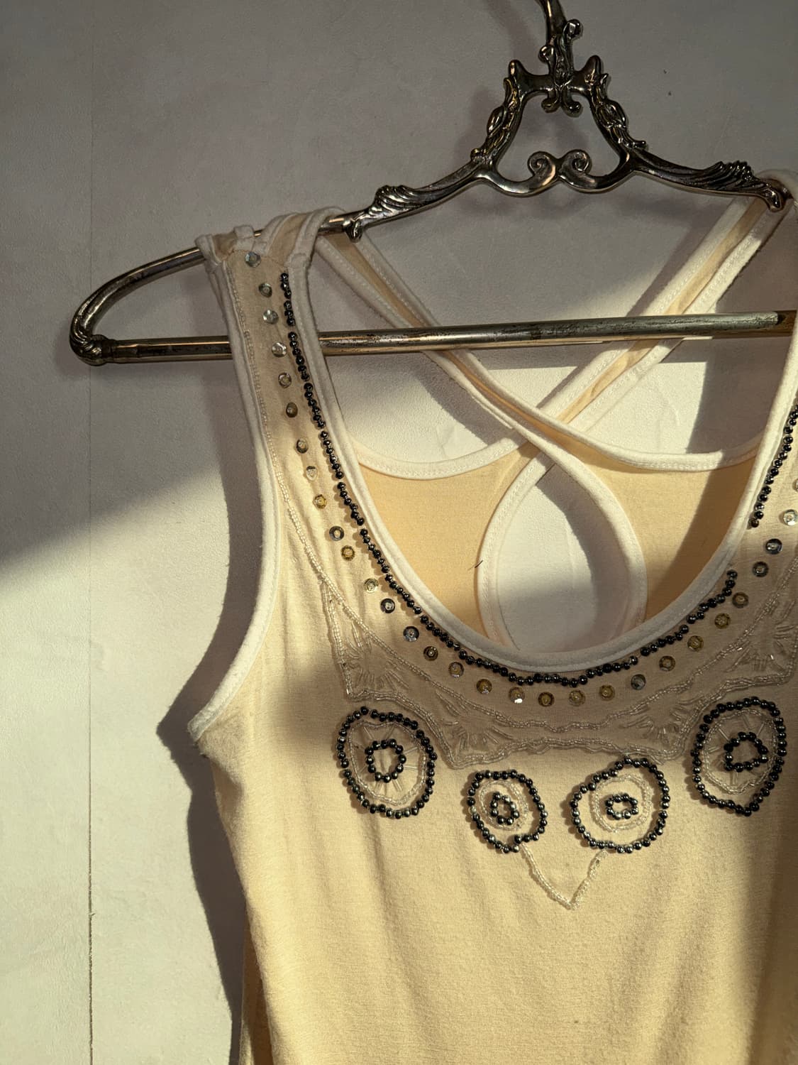 Ivory ethnic beads back strap sleeveless 상품이미지3