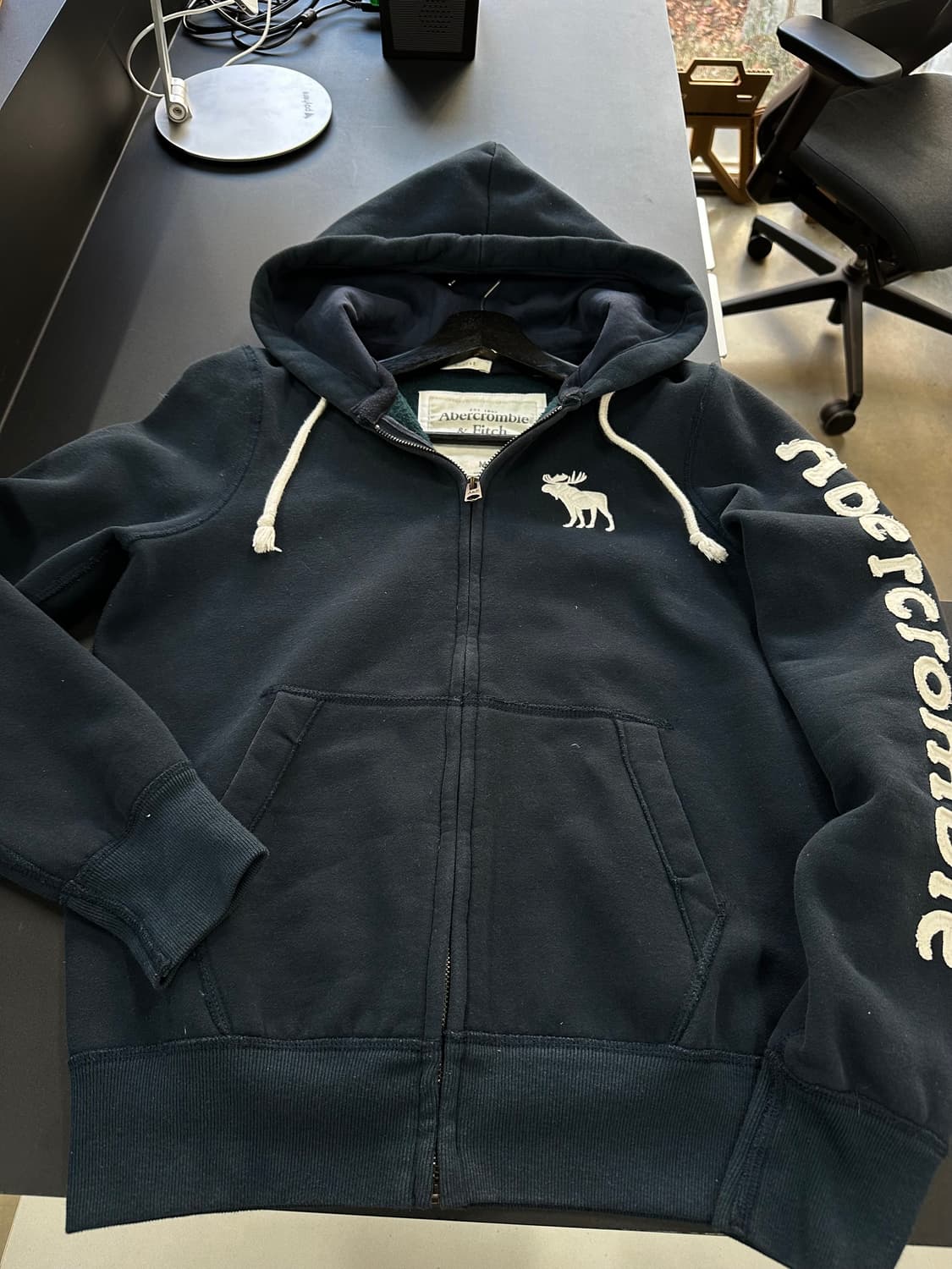 아베크롬비 시그니처자수 빅로고 머슬핏 후드집업 상품이미지5