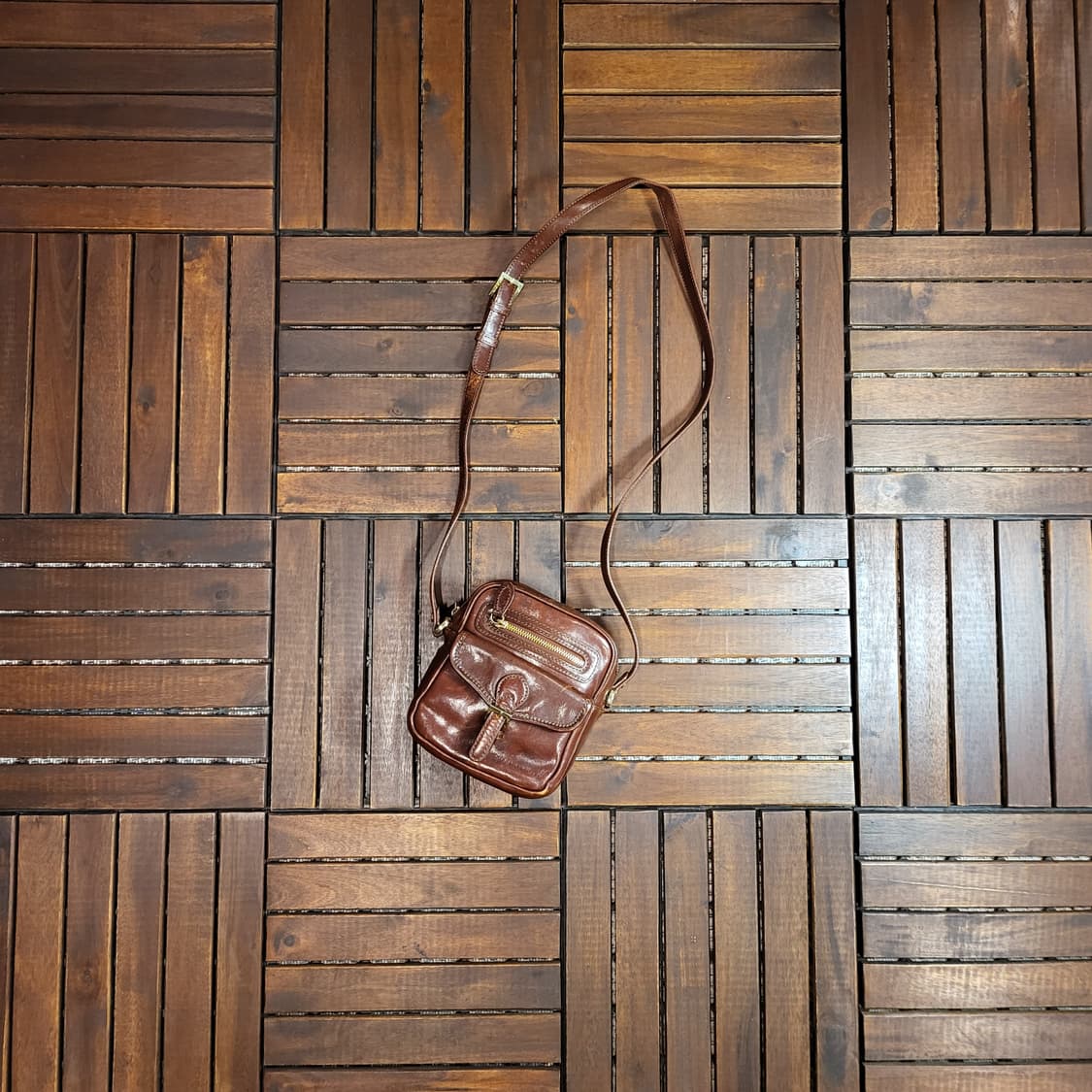 Nicole 미니 레더 크로스백 상품이미지1