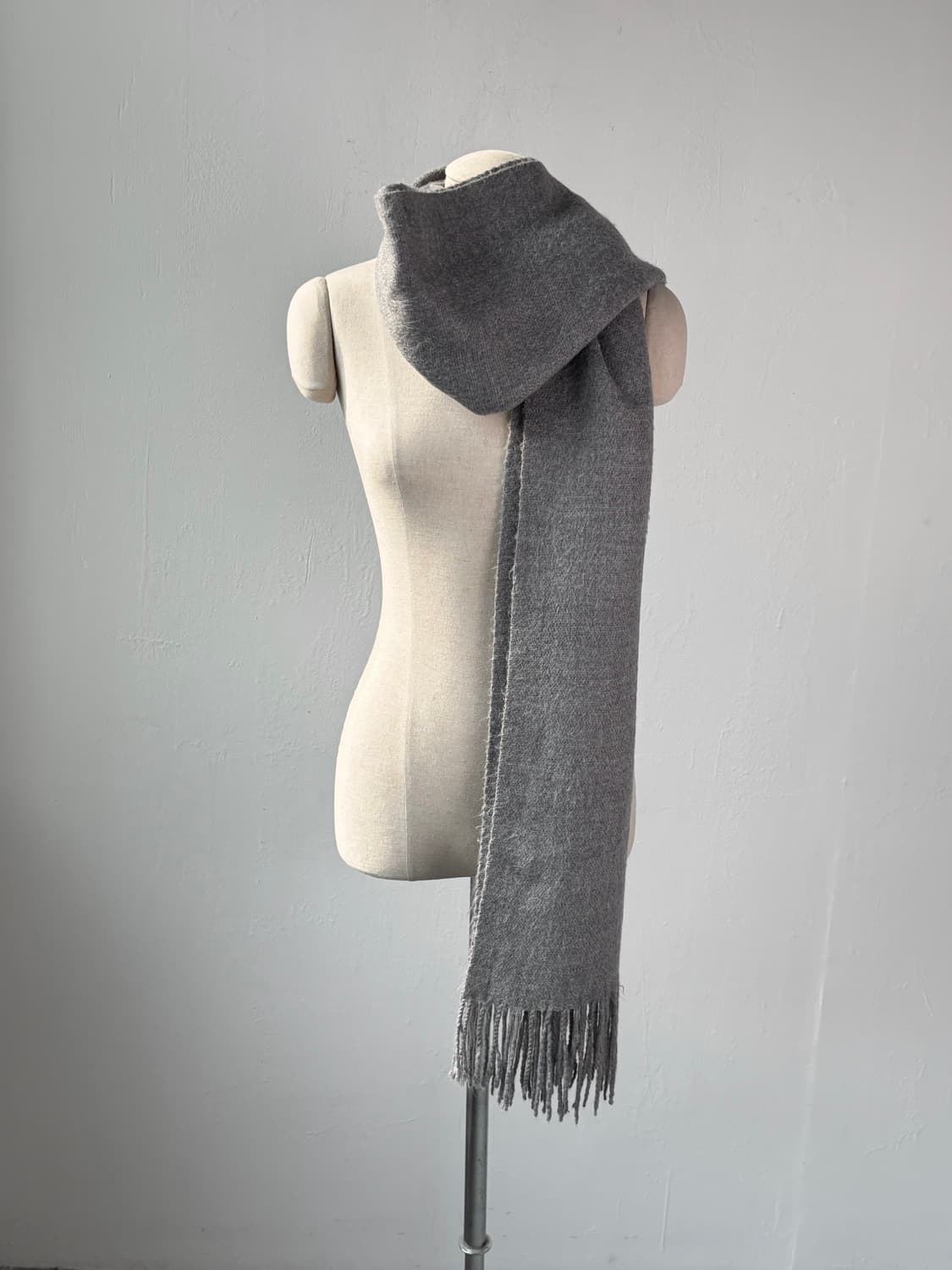 아크네 스튜디오 버진 울 머플러 상품이미지4