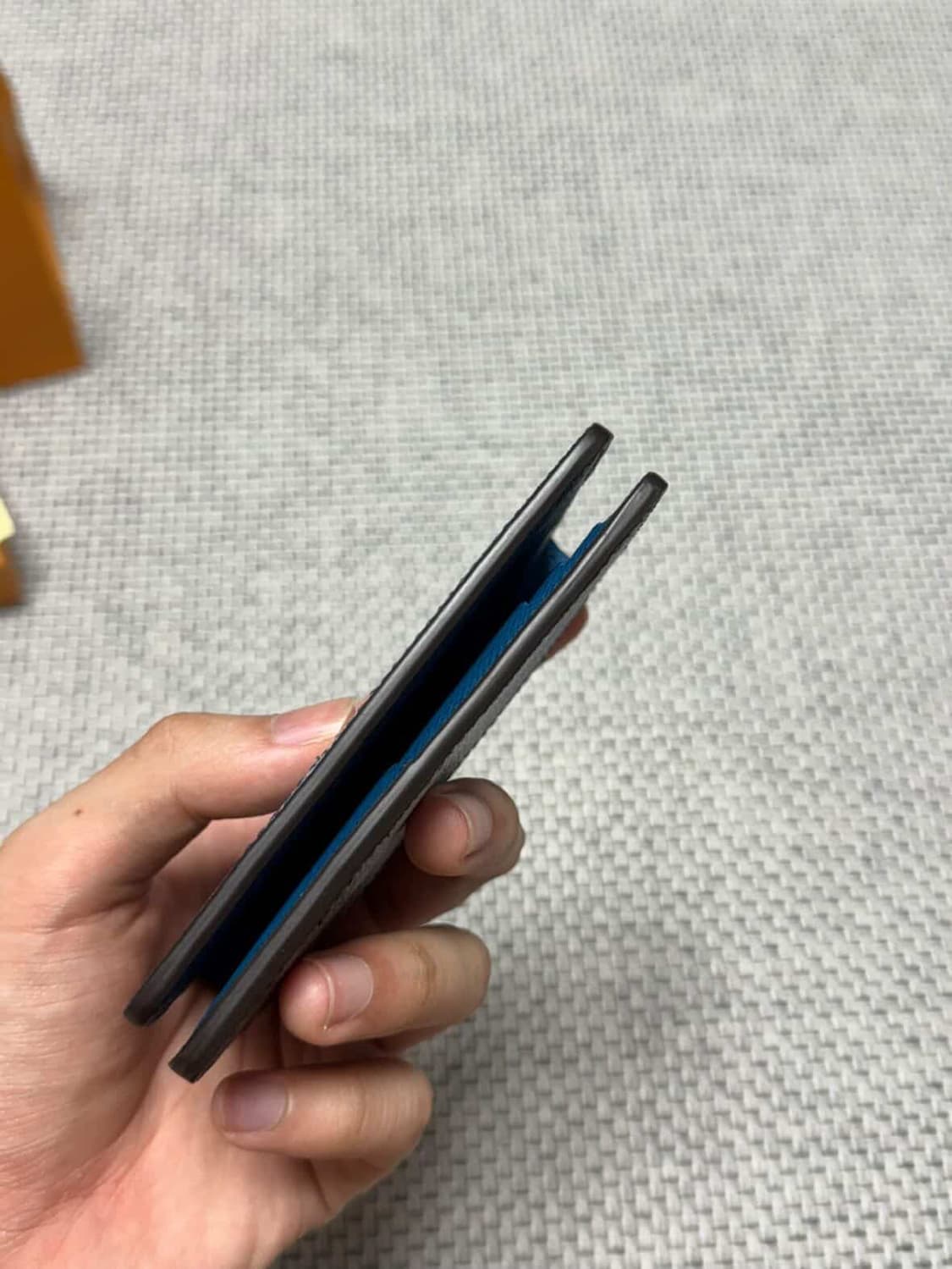 루이비통 모노그램 피그먼트 오거나이저 지갑 상품이미지4