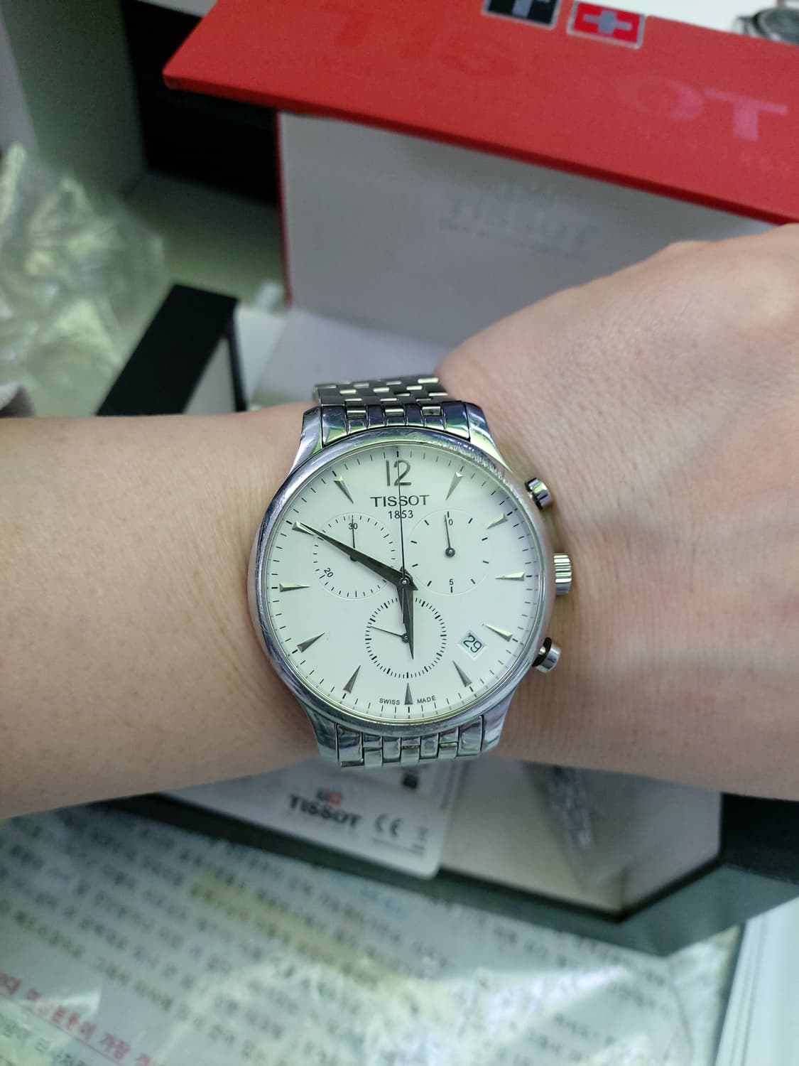 티쏘 남성 은장 메탈 시계 상품이미지4