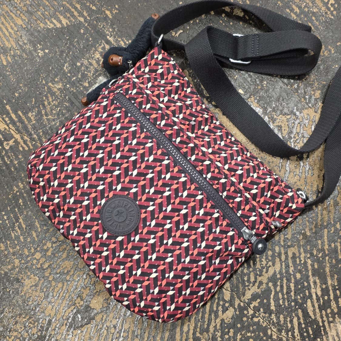 키플링 패턴 크로스백 상품이미지2